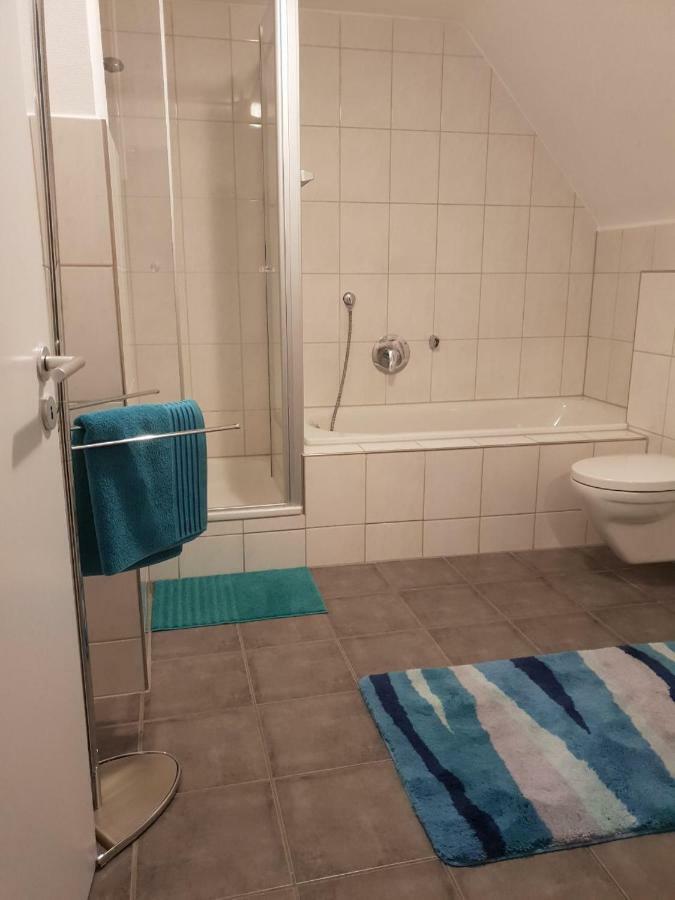 Gemuetliches Zimmer Mit Eigenem Bad/Wc/Kueche Kassel Eksteriør billede